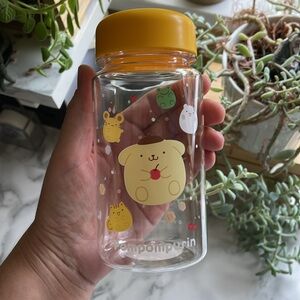 Sanrio Pompom Purin small water bottle.